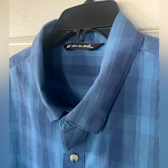 Travis Mathew Blue Button Up - Picture 2 of 4